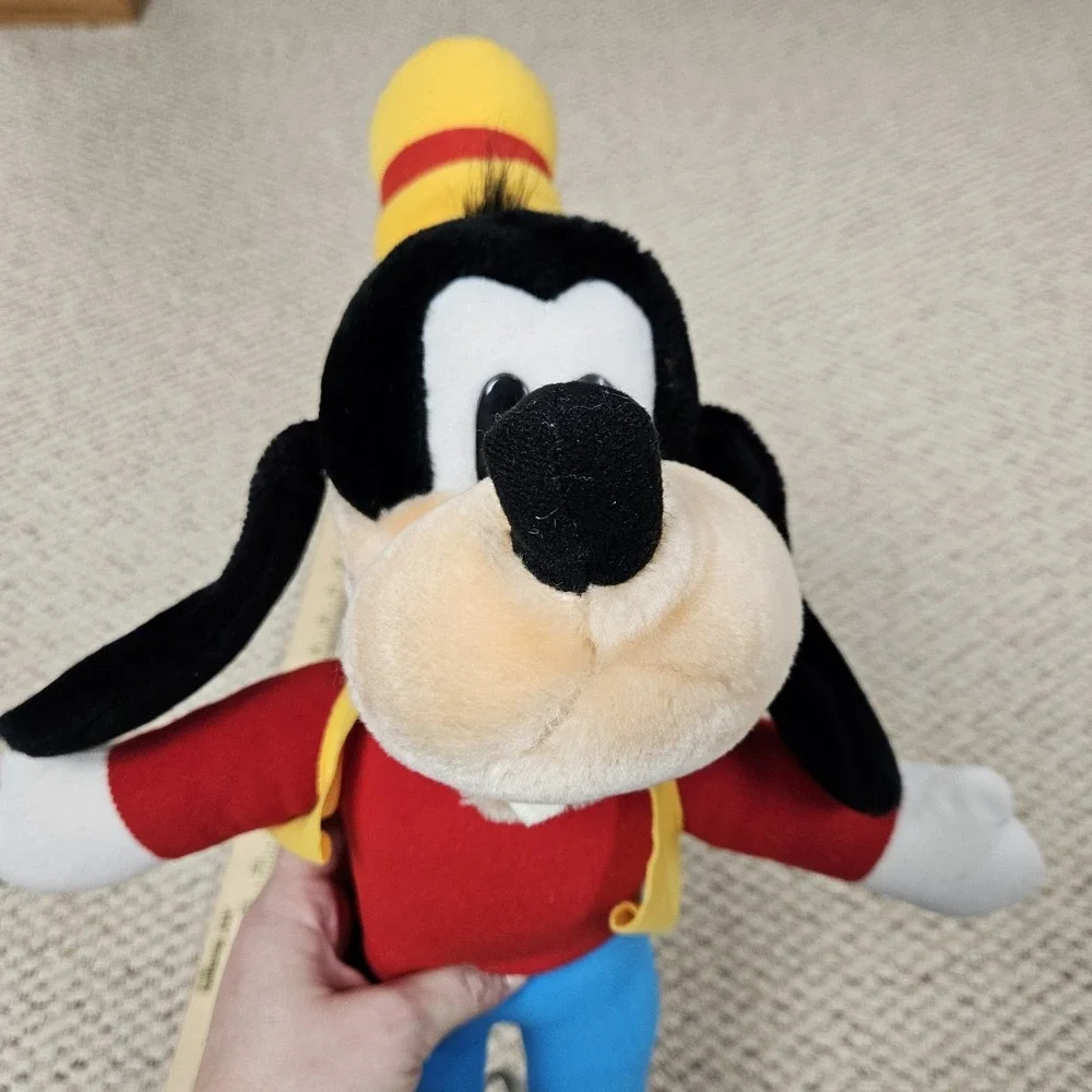 Vintage Disney Goofy Plush Collectible‎ and 20